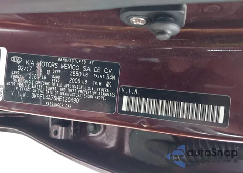 2017 Kia Forte Lx z USA, uszkodzony, nr VIN 3KPFL4A76HE120490